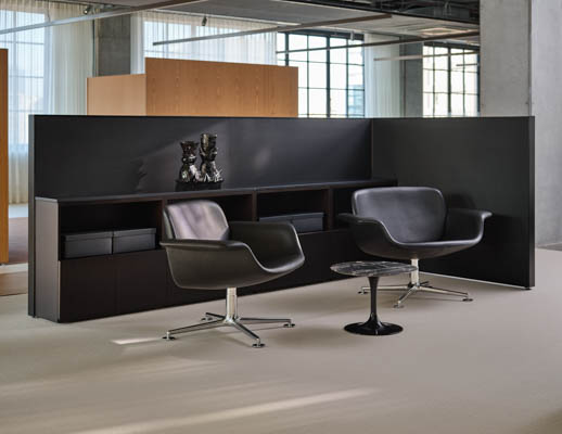 KN01 Swivel Lounge Chair Saarinen Side Table